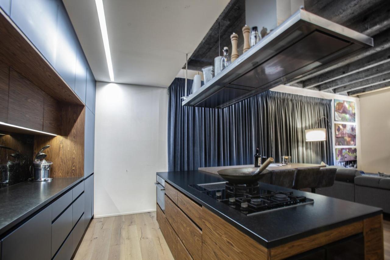 Contemporary Apartment With Fireplace & Terrace Banská Bystrica Buitenkant foto