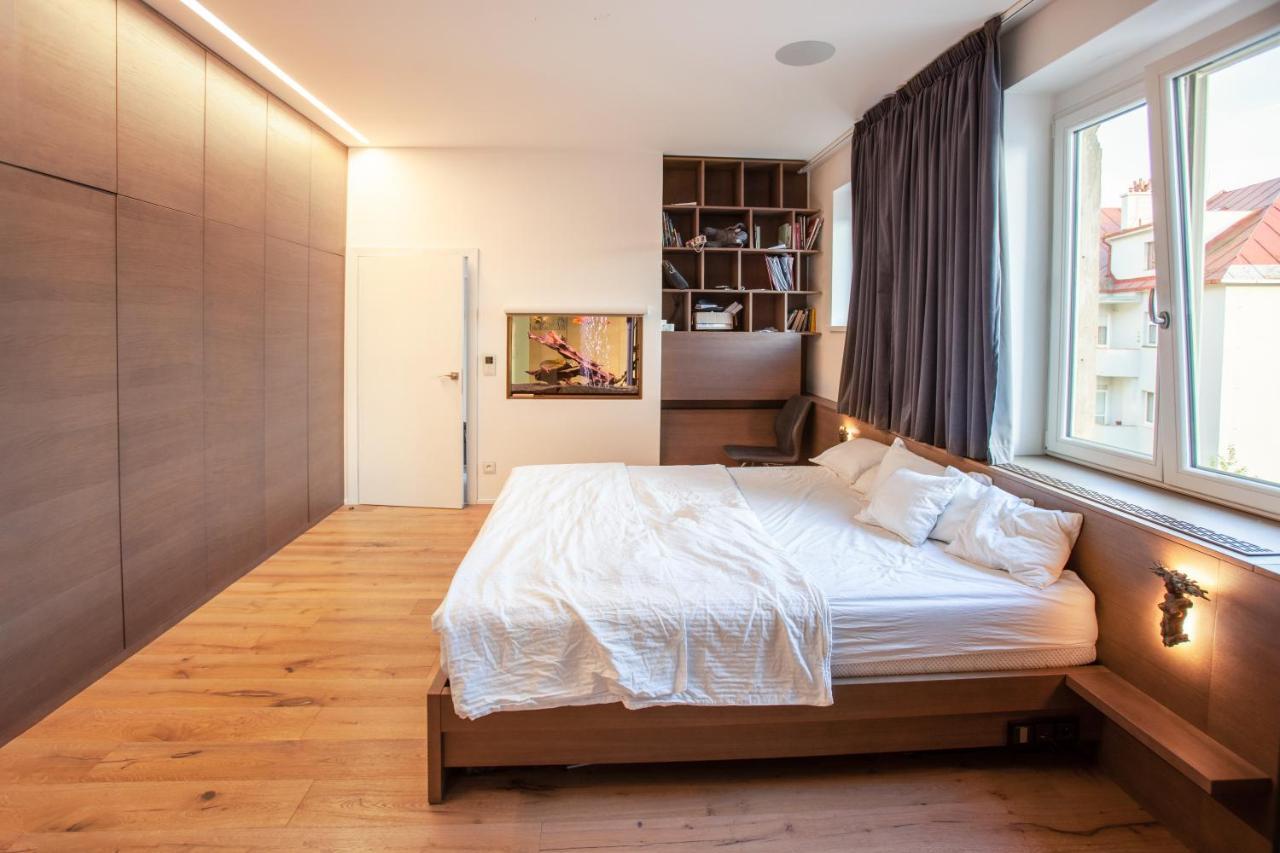 Contemporary Apartment With Fireplace & Terrace Banská Bystrica Buitenkant foto